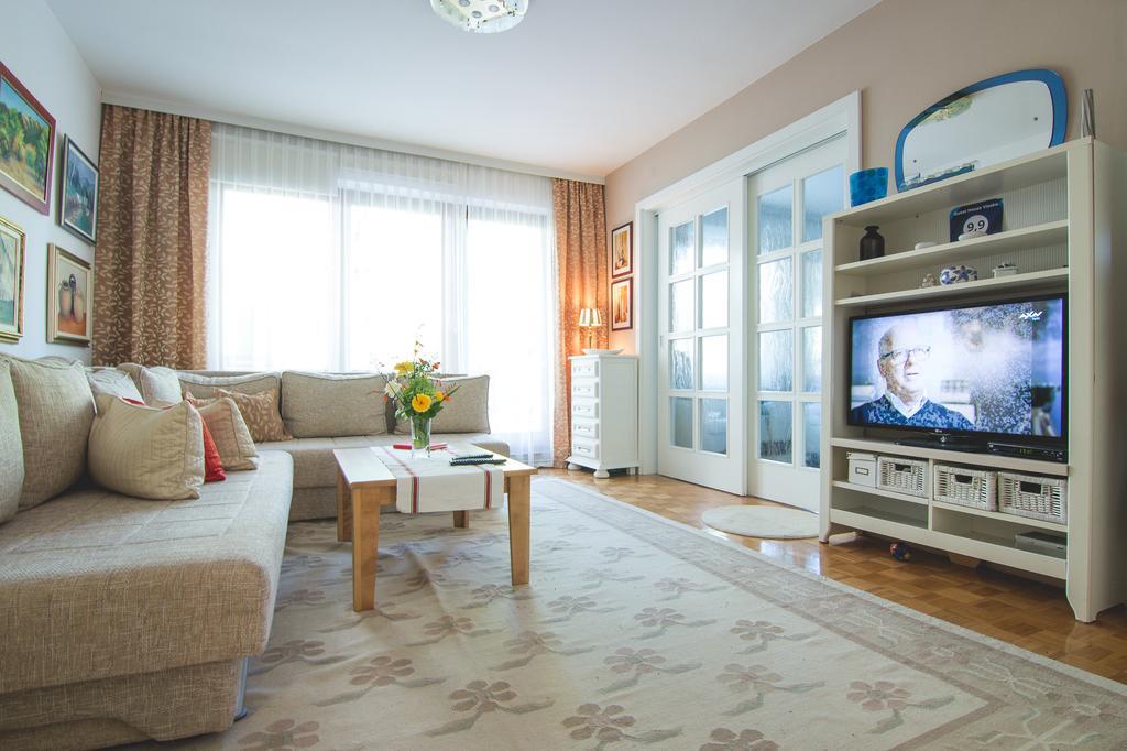 Guest House Високо Екстериор снимка