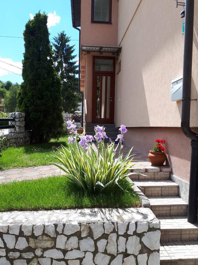 Guest House Високо Екстериор снимка